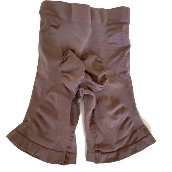 SKIMS sculpting mid thigh short Umber - Picture 3 of 4